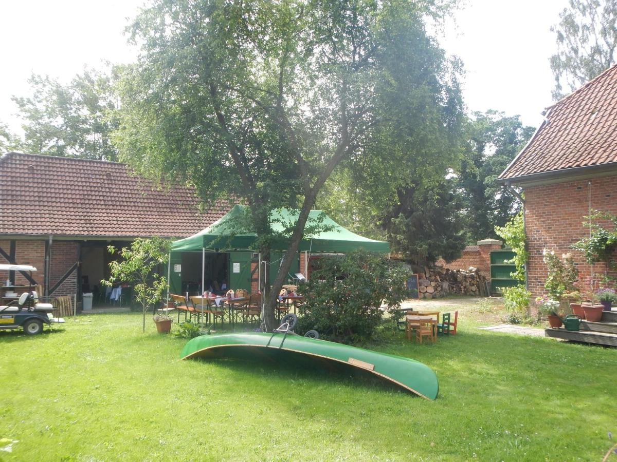 4 Sterne Wohnen "Zum Alten Forsthof" Am Schlosspark, App 3 "Wunnerbor" Eutin Exterior photo